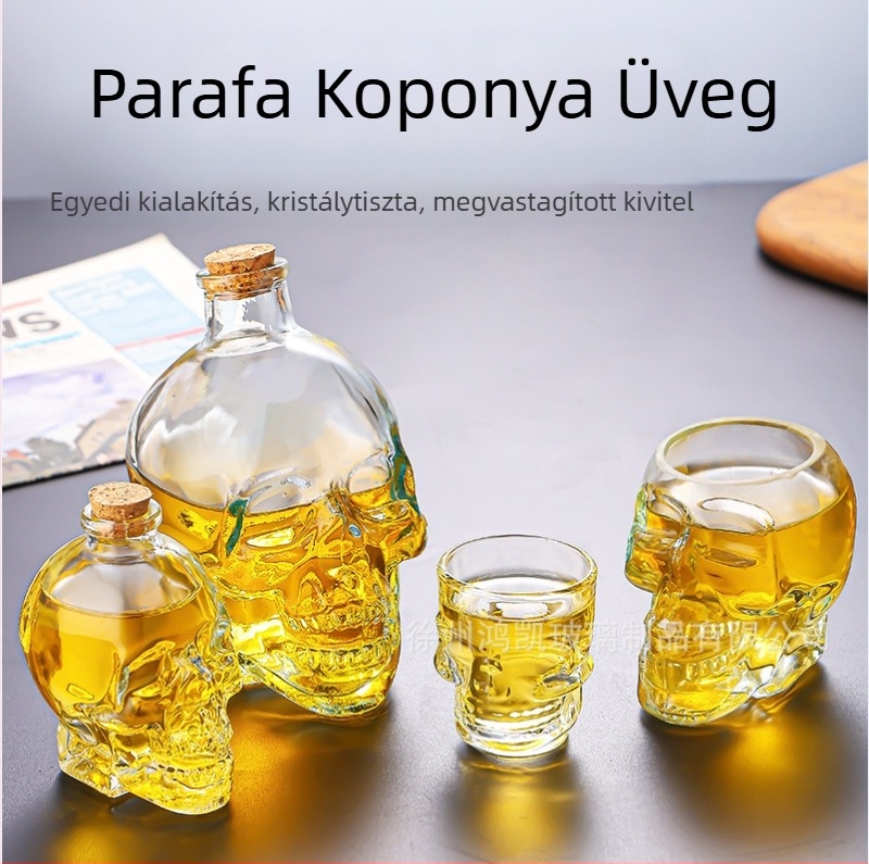 Koponya formájú üveg és koponya poharak, dekantáló és whisky poharak