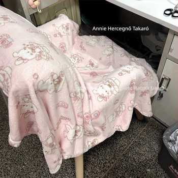Aranyos Annie Nyuszi Hercegnő – tejvelúr takaró, korall színű kanapéra