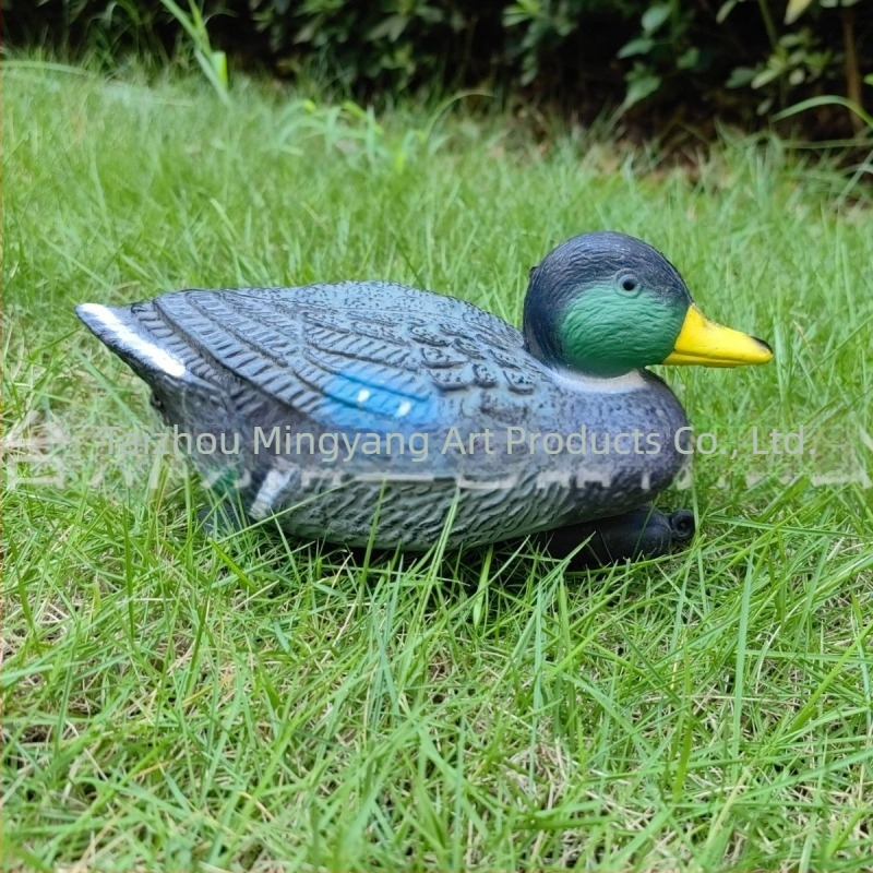 Élethű műanyag vadlúd dekoráció kültéri kerthez és tóhoz