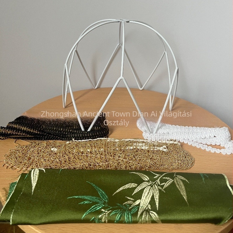 Zöld retro bambuszleveles lámpabura – DIY textile lámpához arany szegélyes csüngőkkel