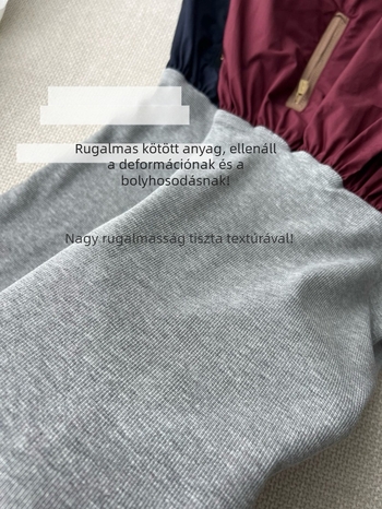 Miu-stílusú, rétegzett kötött anyagú, színblokkokkal díszített váll nélküli ruha, karcsú fazon, francia pamutból