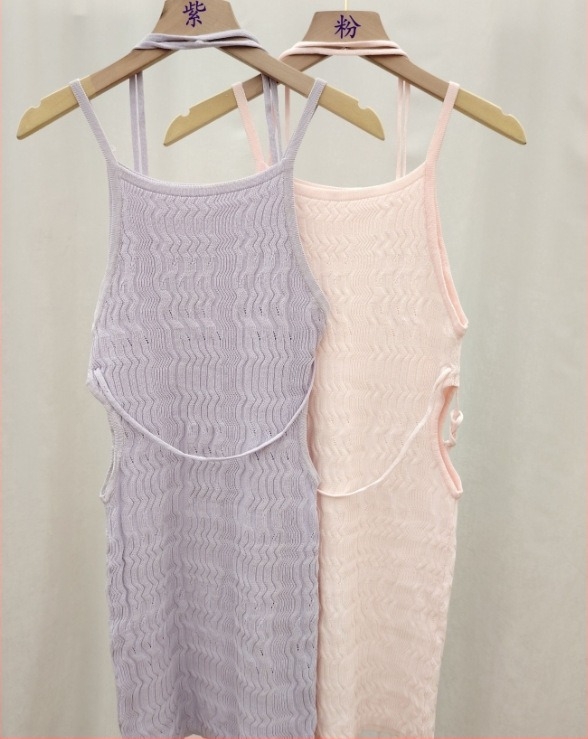 Lila kötött ruha ujjatlan vállpántos, szűk fazonú bodycon, mini hosszúság