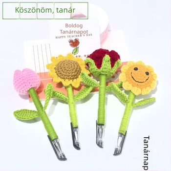 Iskolakezdési ajándékok tanároknak: kész csokrok, cserépben ültetett növények, horgolt napraforgók, tulipánok, rózsák és művirágok