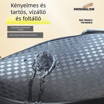 Elektromos motoros ülésvédő bőrből, vízálló és UV-védett, egész éves használatra, kényelmes és tartós.