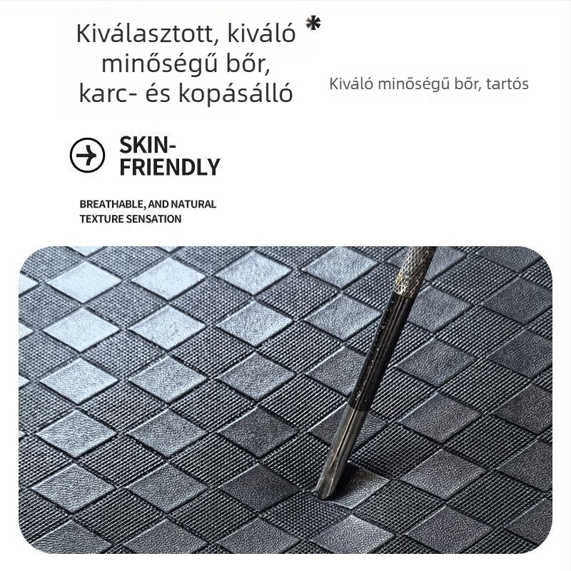 Elektromos motoros ülésvédő bőrből, vízálló és UV-védett, egész éves használatra, kényelmes és tartós.