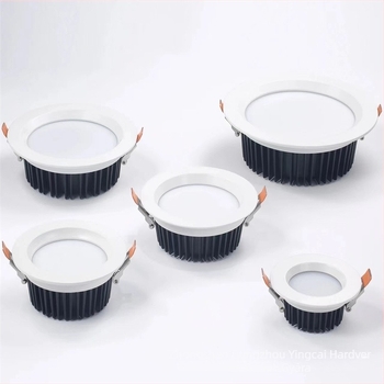 4 hüvelykes felületre szerelt, vízálló LED-downlight alumínium házban, wall washer funkcióval