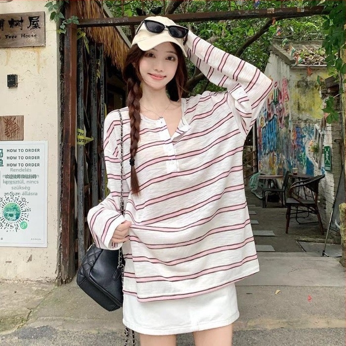 Női koreai stílusú csíkos hosszú ujjú T-shirt, laza szabás, casual és karcsúsító hatású, trendi felső