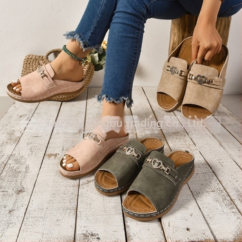 Pantofi sport cu gură de pește și accesorii metalice, mărime plus, pentru comerț exterior, vara anului 2025, sandale de plajă cu vârful deschis pentru femei