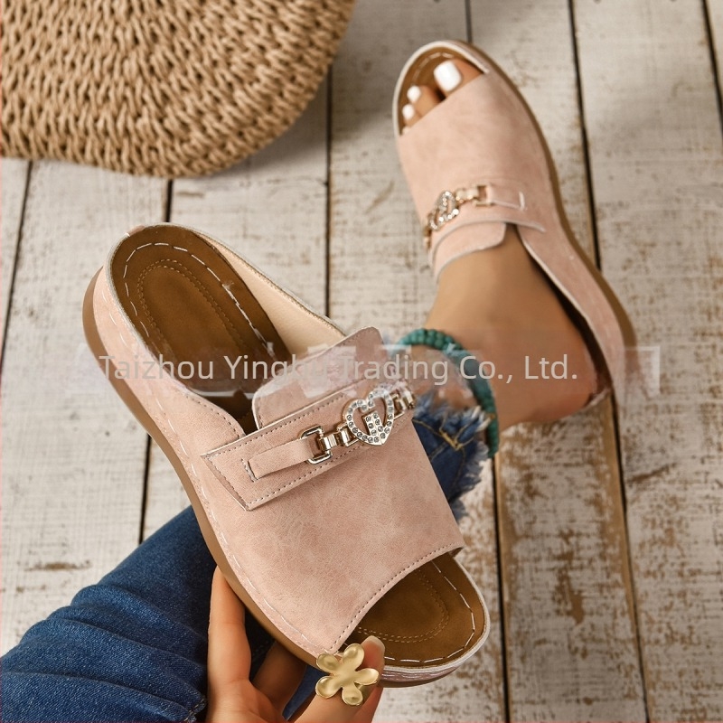 Pantofi sport cu gură de pește și accesorii metalice, mărime plus, pentru comerț exterior, vara anului 2025, sandale de plajă cu vârful deschis pentru femei