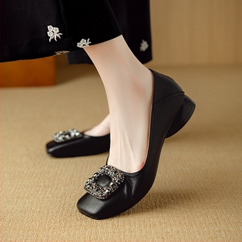 Pantofi coreeni de toamnă 2024, noi, cu cataramă pătrată și strasuri, cu pedală, asortată cu culoarea piciorului, cu fund moale și gură adâncă, mărimea 40, plus, de la începutul toamnei.