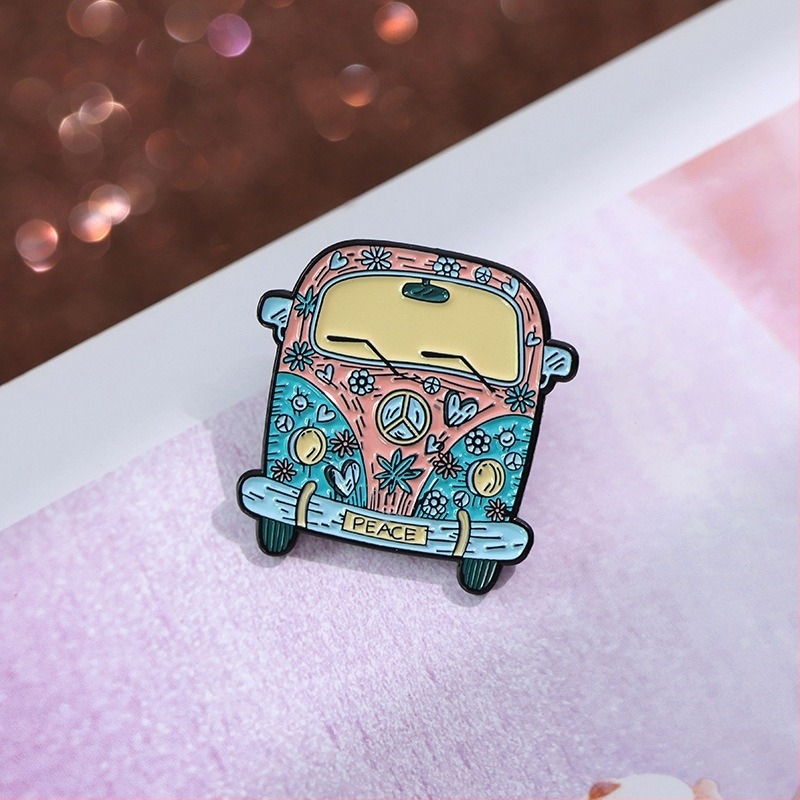 Aliexpress mașina de călătorie autobuz plutitor broșă aliaj insigna en-gros accesorii decorare îmbrăcăminte drăguț floare creativă