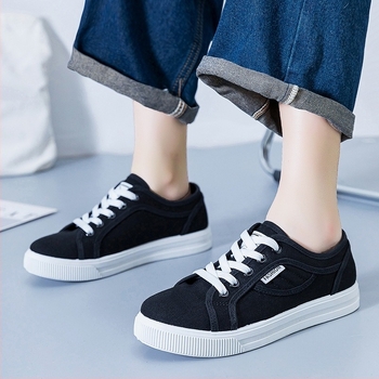 Pantofi de pânză pentru femei 2025 Primăvara și vara Noi pantofi sport cu talpă moale populari, pantofi albi cu talpă plată casual la modă și versatili