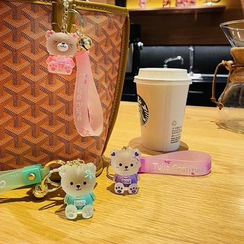 Desene animate creative rășină cristal urs mașina breloc pandantiv personalizat păpușă clopot școală sac mic cadou en-gros
