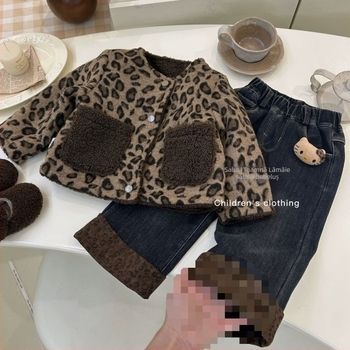 Costum de toamnă și iarnă pentru fete 2024 Pulover nou cu imprimeu leopard îngroșat, căptușit cu fleece, blugi din catifea dintr-o singură bucată pentru bebeluși