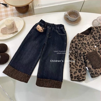 Costum de toamnă și iarnă pentru fete 2024 Pulover nou cu imprimeu leopard îngroșat, căptușit cu fleece, blugi din catifea dintr-o singură bucată pentru bebeluși