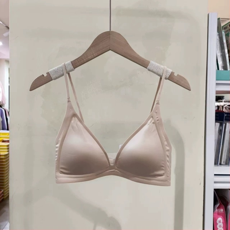 Fengzhixin Original French Deep V Triangle Cup Intimates Fără Margini Frumos Back Fără Cusături Push-Up Sutien de vară subțire