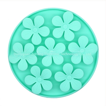 Produs nou Spot Pet Silicon Lick Pad Ventuză Dog Dividing Pad Pet Anti-sufocare Miros Slow Pad