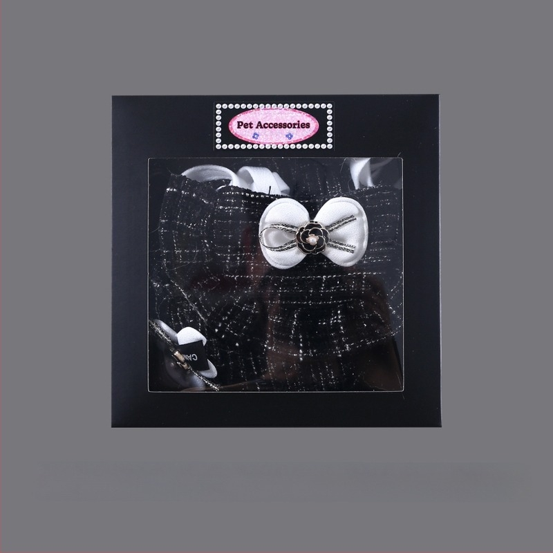 Pălărie Chanel țesută cu flori și fundă, bavetă cu dantelă, set de accesorii pentru animale de companie, pisică și câini, model Camelia