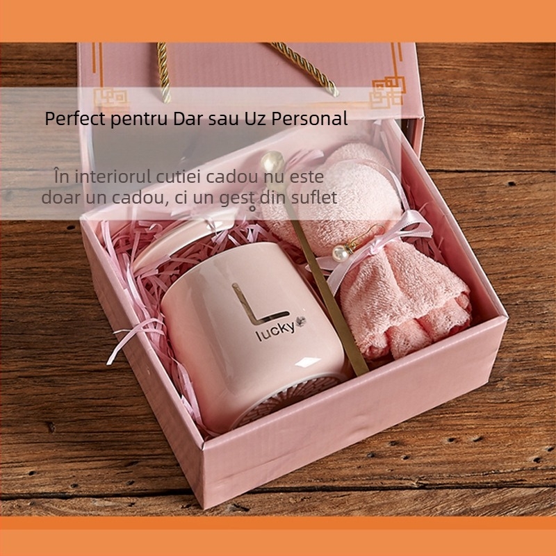 Cană de apă cu aspect deosebit, cu lingură și capac, cadou de sărbători, cadou de mână, cană ceramică de lux personalizată, cutie cadou cu prosop și ursuleț