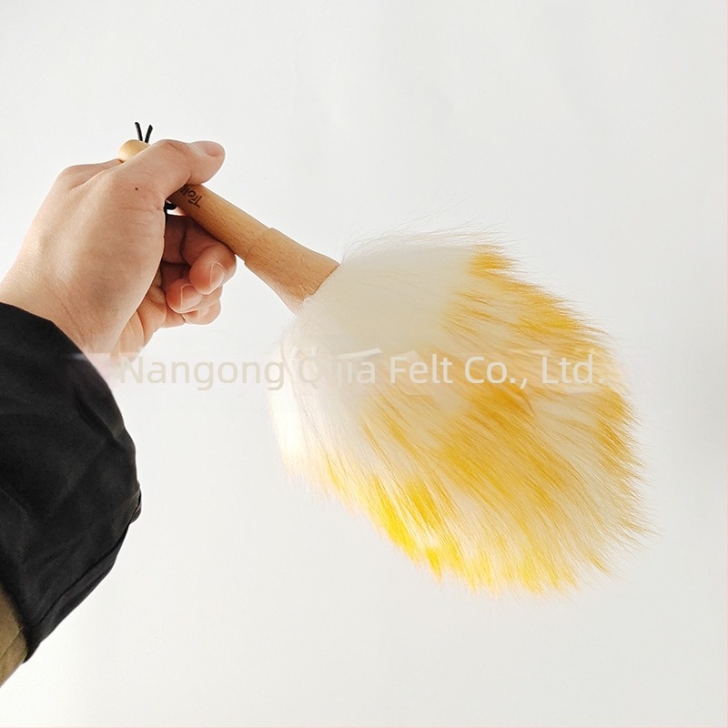 Producător de lână pentru ștergerea prafului, un ștergător de praf antistatic multicolor, un bară retractabilă și o mătură de praf auto de uz casnic.