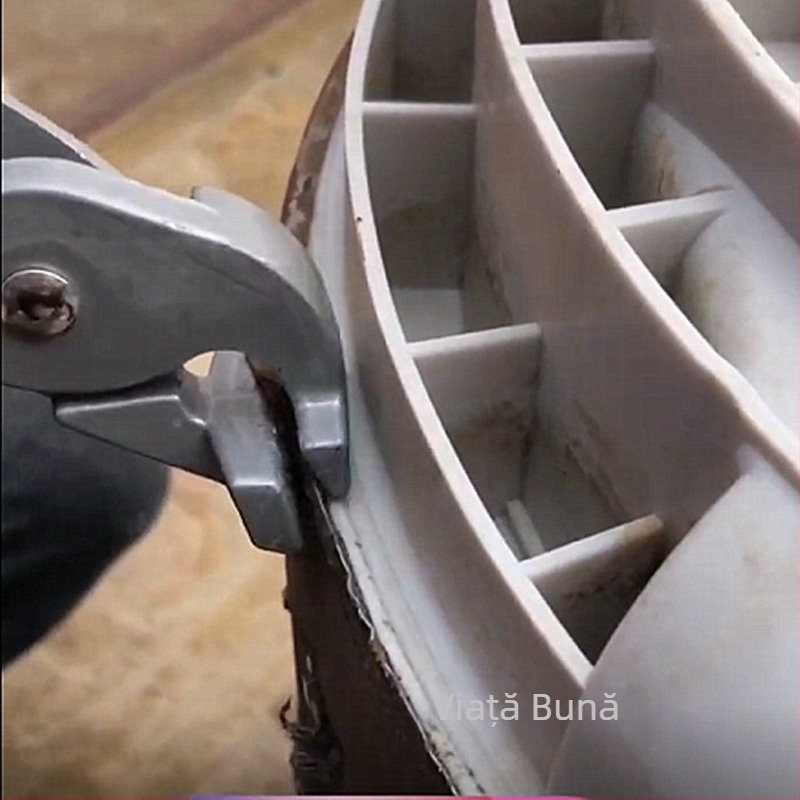 Mediul este bun. Scoateți cilindrul interior și înfășurați marginea cu un clește. Mașină de spălat pulsator, scoateți vârful plăcii, lungiți cleștele. Instrumente de îndepărtare și curățare a electrocasnicelor.