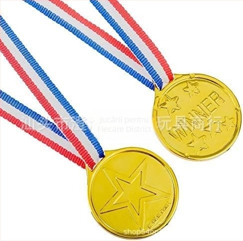 Medalie de jucărie transfrontalieră, medalie de aur din plastic, jucării pentru copii, articole de petrecere, medalie pentru copii placată cu cinci stele, cu cataramă de siguranță
