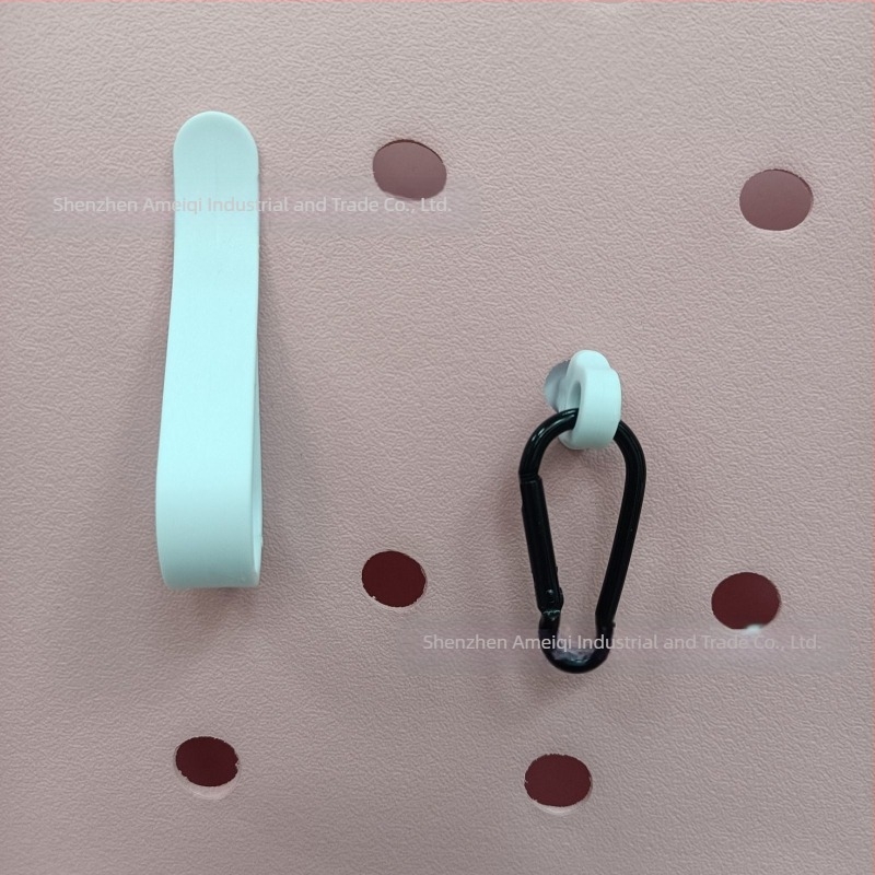 Set de trei piese cu cârlige Bog Accessories, populare de la Amazon, carabină, cataramă tip ciupercă, accesorii pentru geantă cu orificiu, pandantiv