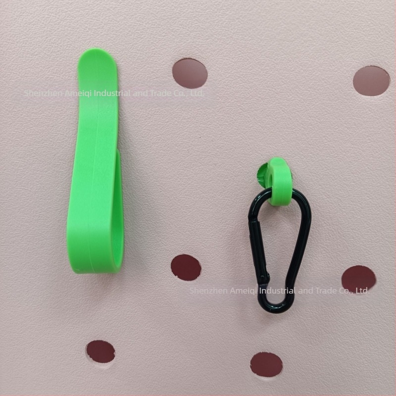 Set de trei piese cu cârlige Bog Accessories, populare de la Amazon, carabină, cataramă tip ciupercă, accesorii pentru geantă cu orificiu, pandantiv