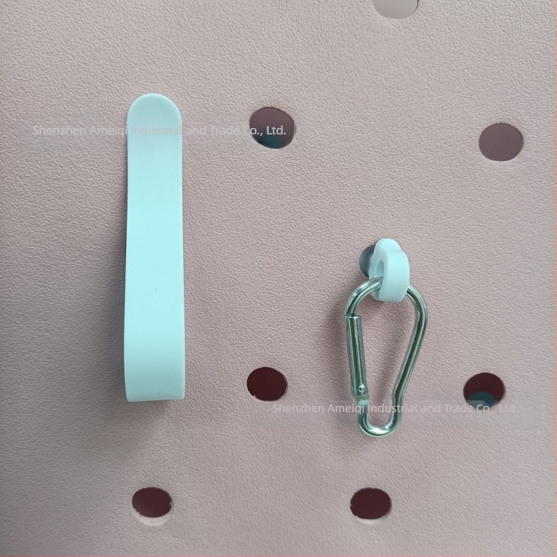 Set de trei piese cu cârlige Bog Accessories, populare de la Amazon, carabină, cataramă tip ciupercă, accesorii pentru geantă cu orificiu, pandantiv