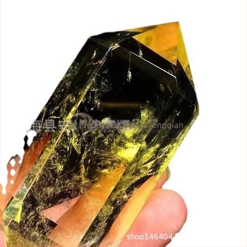 Ornamente pentru casă lustruite și lustruite din piatră brută de topaz