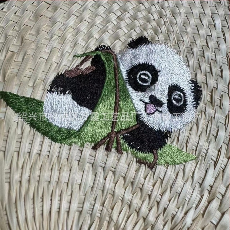 Frunză mare de papură țesută manual, în formă de inimă, zongye, țesută cu iarbă, broderie, frunze de papură, carte roșie mică, se mișcă, sunet, plasă roșie, broderie multicoloră, panda