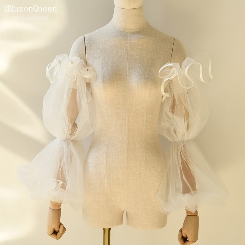 Manzhen, rochie de mireasă lungă și neagră, cu mâneci lungi și pufoase, din satin, cu mâneci MM37