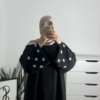 Loriya2024 AliExpress Dubai Orientul Mijlociu Turcia Rochie elegantă cu margarete brodată, halat LR802