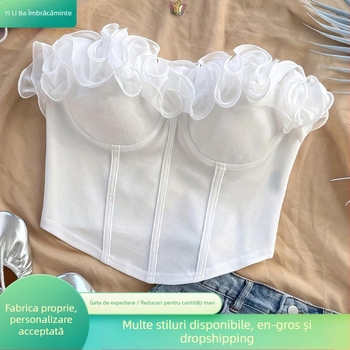 Fotografie reală a unui top elegant și elegant cu imprimeu stereo floral Pure Desire din 2025, purtat atât în exterior, cât și în interior, cu un top subțire și sexy.