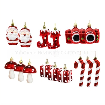 Pandantive noi de Crăciun transfrontaliere, cârje de Moș Crăciun, ciuperci și alte pandantive cu formă specială în formă de bile