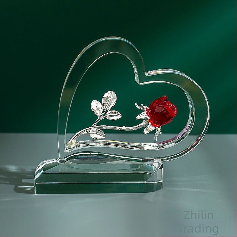 Mobilier pentru casă, sufragerie, dormitor, intrare, masă, decorare, cadou de ziua de naștere, Ziua Îndrăgostiților, trandafir, ornamente în formă de inimă