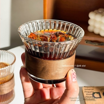 Ceașcă de cafea cu urechi suspendate, ceașcă de latte american cu gheață, ceașcă de apă din sticlă transparentă de uz casnic, ceașcă de ceai anti-opărire, aspect bun