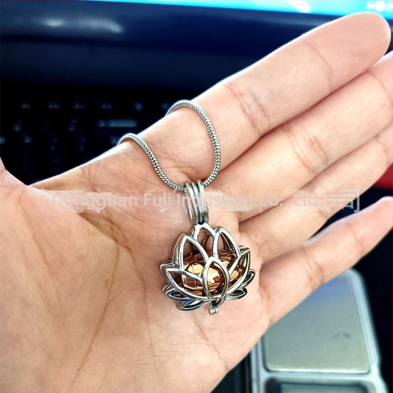 Colier de flori transfrontalier Europa și Statele Unite, în formă de lotus, cu sticlă de parfum goală, pandantiv, urnă memorială pentru păr, poate fi deschisă