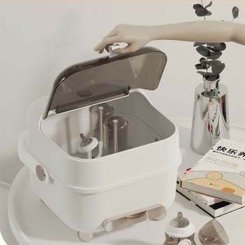 2025 Produs nou de uz casnic pentru bebeluși, tacâmuri, depozitare sticle, organizator pentru animale de companie, cutie de depozitare a sticlelor rezistentă la praf și drenaj de apă