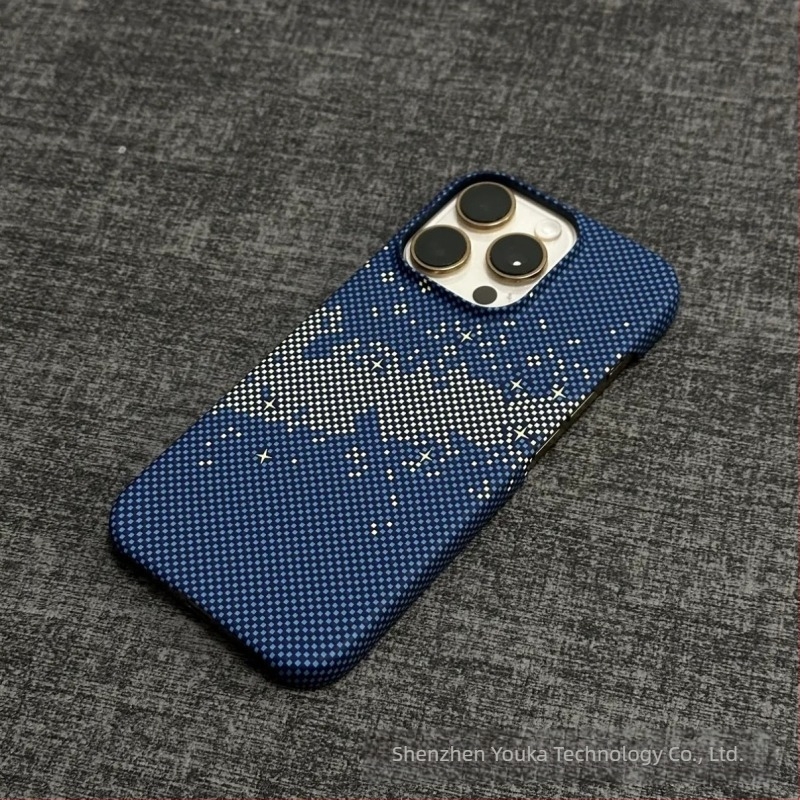 Carcasă de telefon mobilă cu model din fibră de carbon, magnetică, ultra-subțire, anti-cădere, potrivită pentru iPhone 17Promax, cu jumătate de pachet, Apple 16