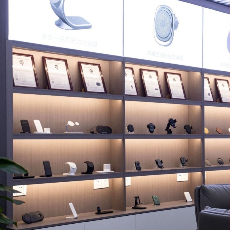 Suport de birou pentru încărcător wireless magnetic transfrontalier trei-în-unu pentru personalizarea cadourilor de afaceri cu încărcare wireless Apple