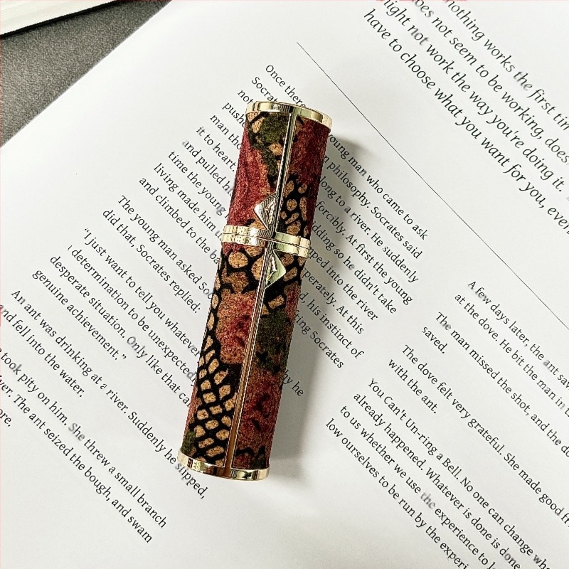 Sticlă de parfum mini portabilă de înaltă calitate, sticlă de parfum reîncărcabilă, sticlă mică goală cu umplere la bază, sticlă cu pulverizator autopompabilă în stoc