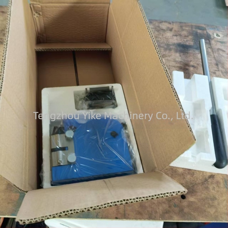 Mașină de presat manual pentru margine din metal SS-18 (Edge press) – model SS-18, tip: presă, greutate: 5,5 kg, putere motor: 0 kW