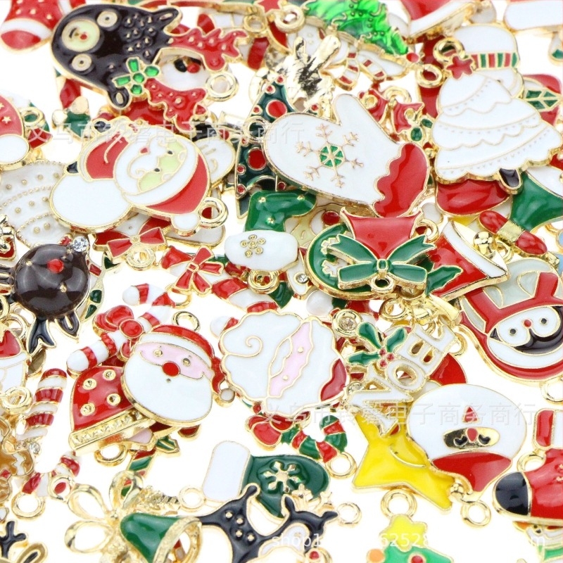 Pandantiv din aliaj cu finisaj prin picurare de ulei, brand Bell