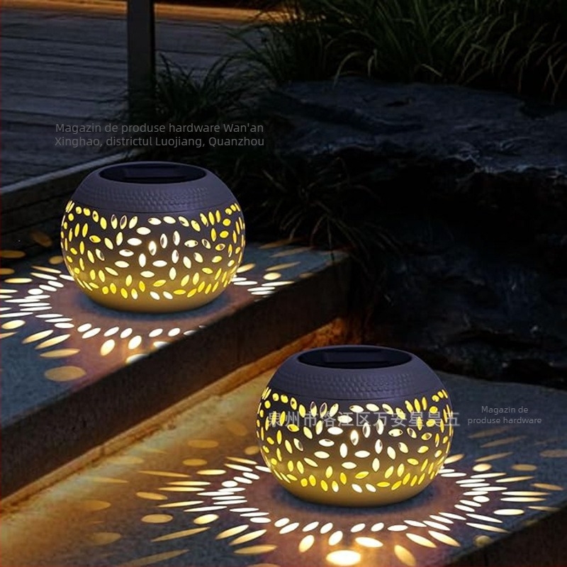 Lumini solare pentru peisaj exterior; material: fier; sursă de lumină: energie solară; protecție IP65; putere: 0,5 W