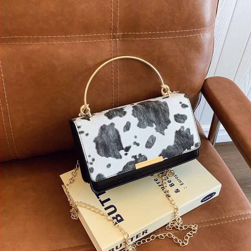 Geantă crossbody în stil street fashion (PU; închidere magnetică; formă orizontală pătrată; fără căptușeală; vara 2025)