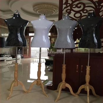 Manechin de afișaj corp întreg, din fire de poliester, destinat hainelor feminine, rochii de mireasă, îmbrăcăminte formală și decor pentru casă