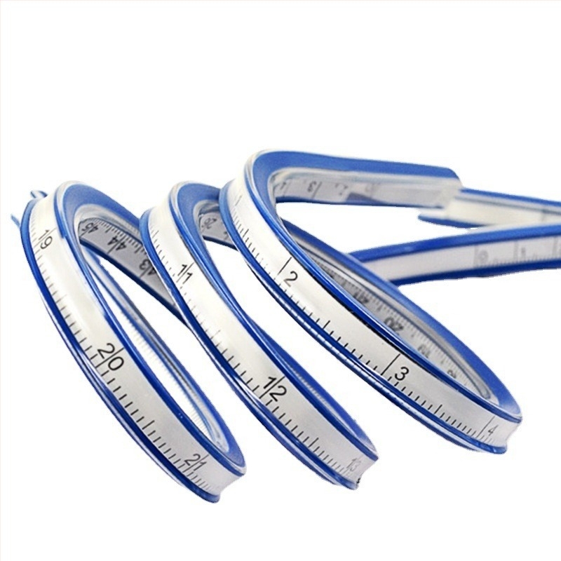 Riglă șarpe — din plastic, flexibil; greutate 89 g; ambalaj 19×9×1,5 cm