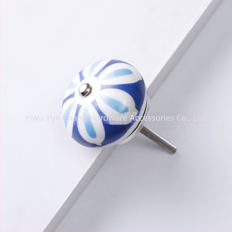 Yunchang mâner ceramic circular pentru dulapuri și sertare — stil modern minimalist, lux ușor; material ceramic; tratament de suprafață electroplatinare; marcă Yunchang Hardware.