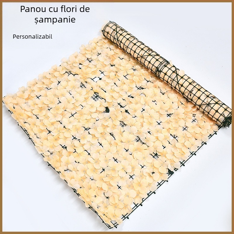 Gard decorativ cu frunze artificiale și elemente din ratan pentru exterior